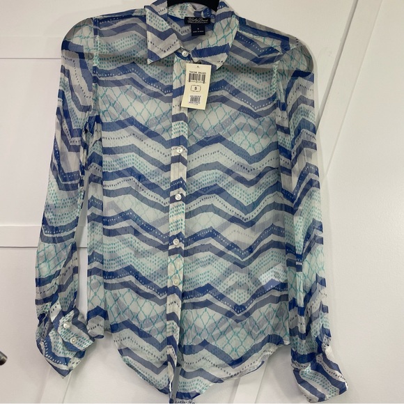 Lucky Brand Blue and White Casual Button Down Shirt with Chevron Design